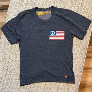 Aviator Nation Peace Flag Boyfriend Tee Short Sleeve Raw Hem Heather Gray XS‎